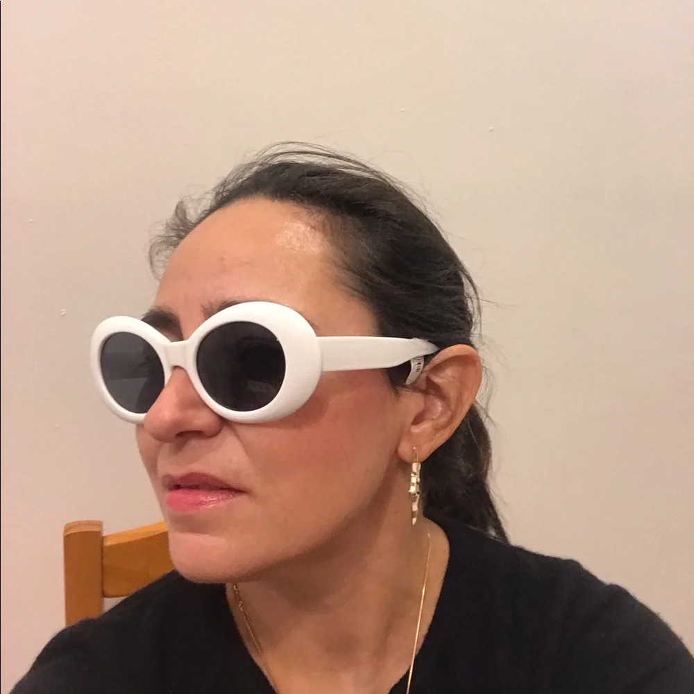 Francesca’s Collection White Frame Fashion Sunglasses